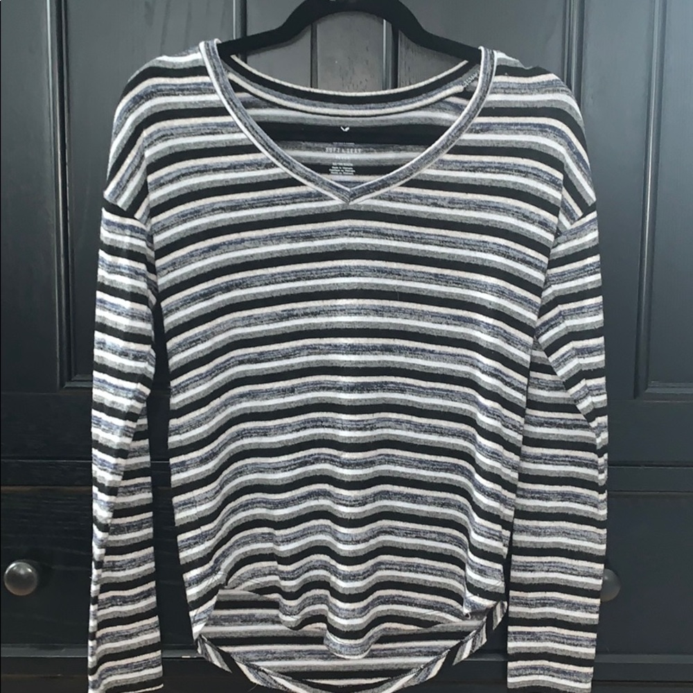 American Eagle soft and sexy long sleeve